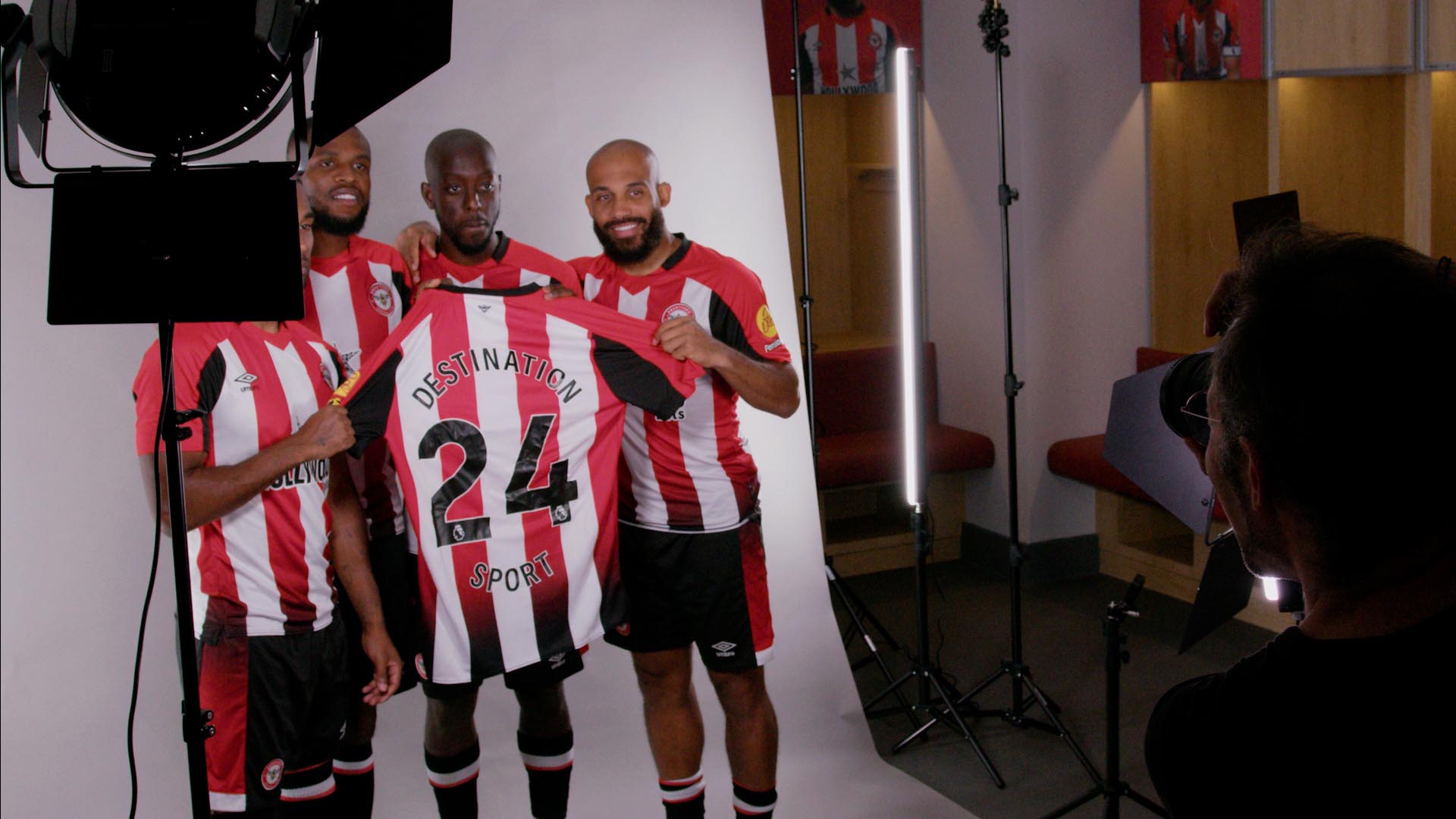 CW Brentford FC Predator BTS 001